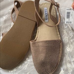 Brand new Torrid flats